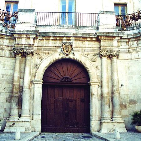 Hotel Palazzo Moccia Rutigliano Exterior foto